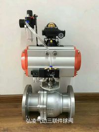 ����������y